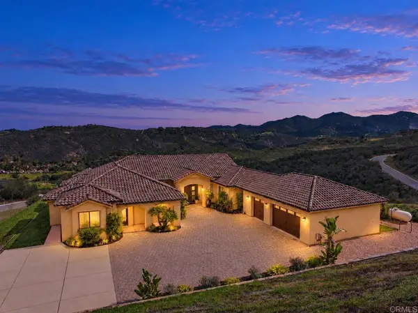 2260 Panoramic Way, Vista, CA 92084