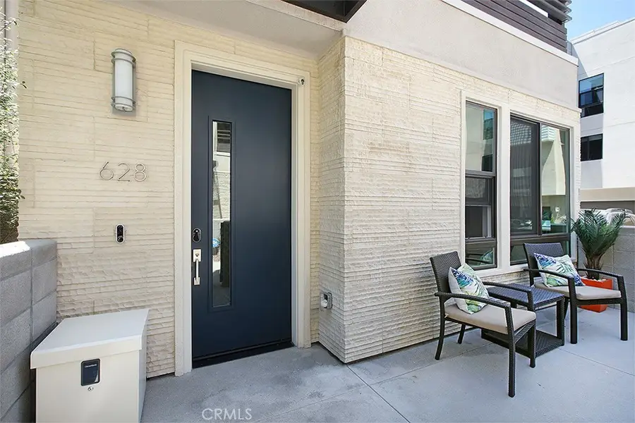 628 Cardiff Reef, Costa Mesa, CA 92627 - Image #2