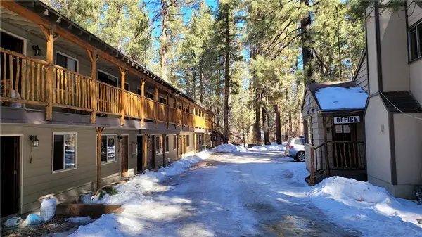 42268 Moonridge Road, Big Bear Lake, CA 92315