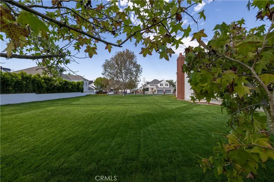 7 Leesbury Court, Newport Beach, CA 92660 - #2