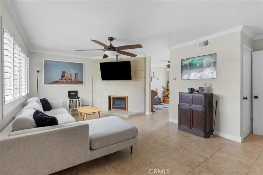 19880 Berkshire Lane, Huntington Beach, CA 92646 - Image #3