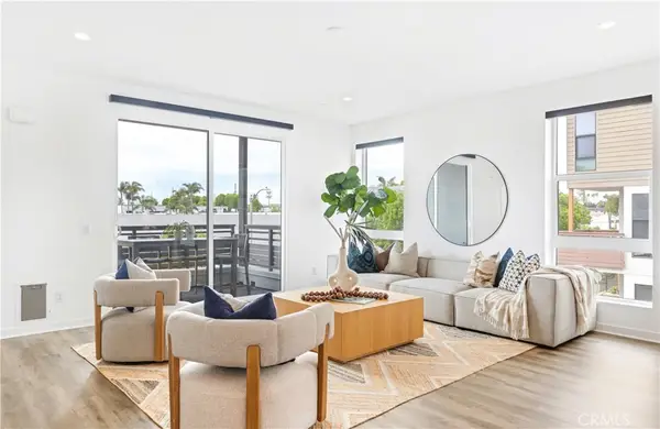 1660 Pomona Avenue, Costa Mesa, CA 92627