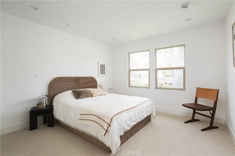 212 E 19th Street, Costa Mesa, CA 92627 - Image #2