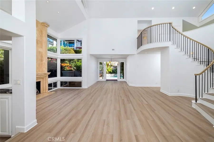 6 Harbor Pointe Drive, Corona Del Mar, CA 92625 - Image #3