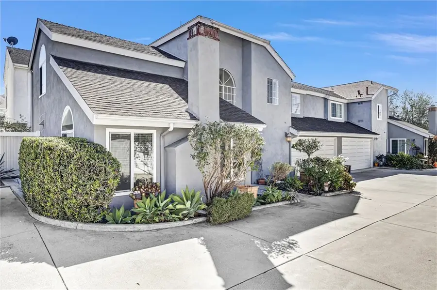 2626 Santa Ana Avenue, Costa Mesa, CA 92627 - #2