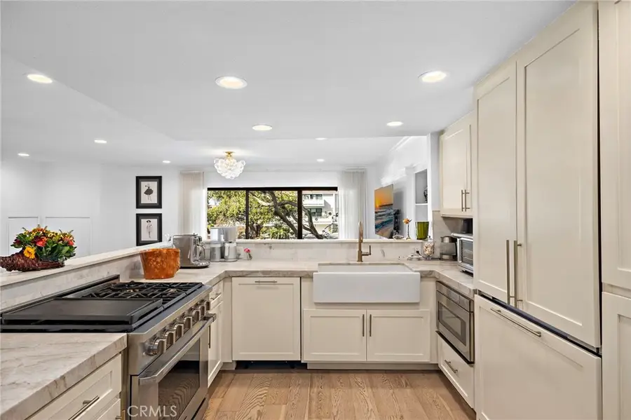 12 Encore Court, Newport Beach, CA 92663 - Image #3