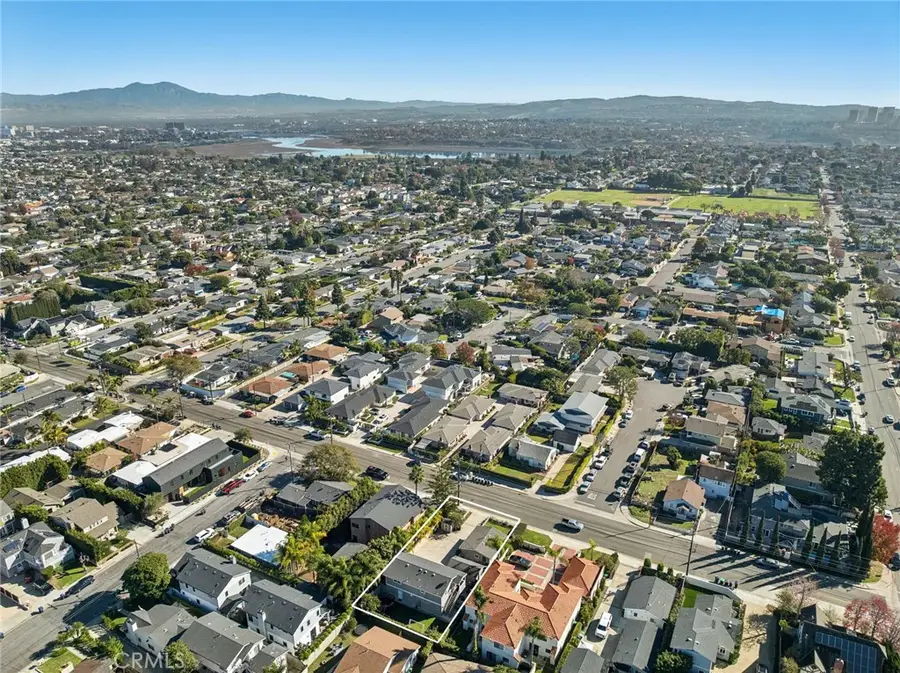 2121 Orange Avenue, Costa Mesa, CA 92627 - #2
