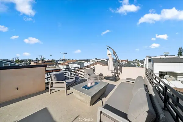 417 1/2 Poinsettia Avenue, Corona Del Mar, CA 92625