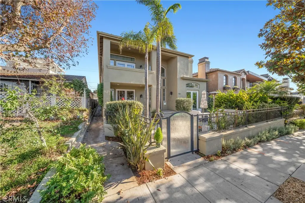710 1/2 Marigold, Corona Del Mar, CA 92625 - Image #1