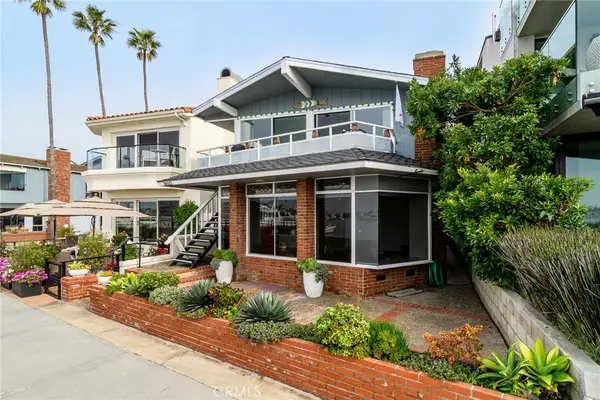 302 S Bay Front, Newport Beach, CA 92662