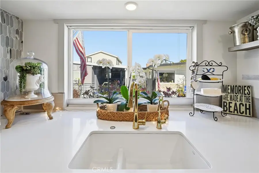 123 Yorktown, Newport Beach, CA 92660 - #3