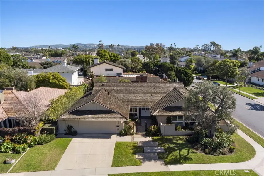 1800 Tradewinds Lane, Newport Beach, CA 92660 - #2