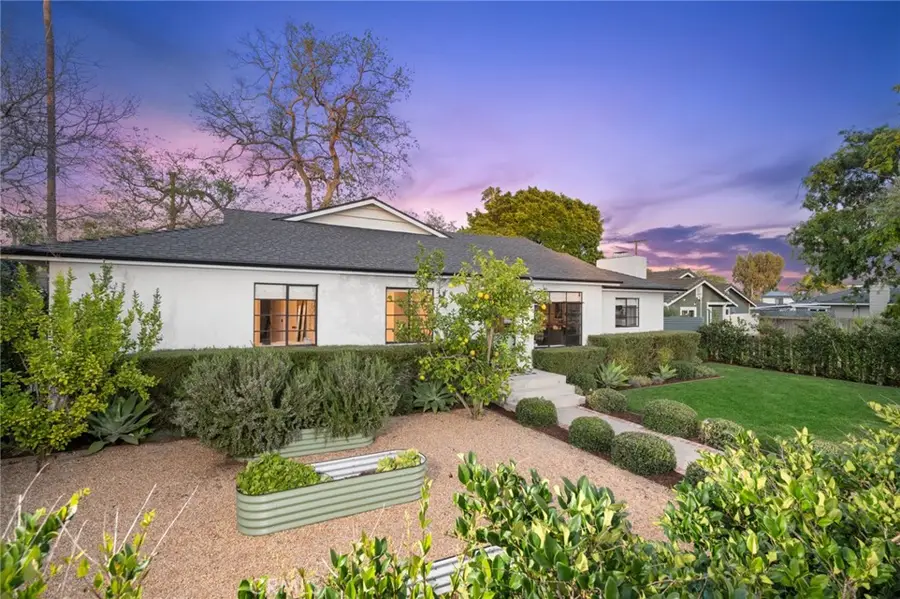 206 Del Mar Avenue, Costa Mesa, CA 92627 - #3