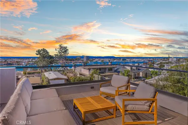 2212 Cliff Drive, Newport Beach, CA 92663