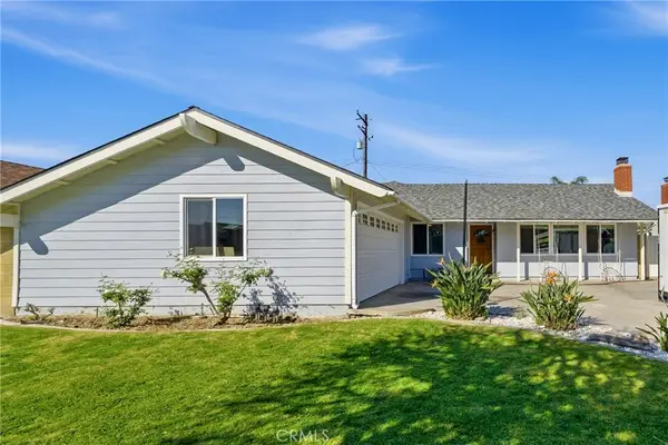 17571 Wrightwood Lane, Huntington Beach, CA 92649