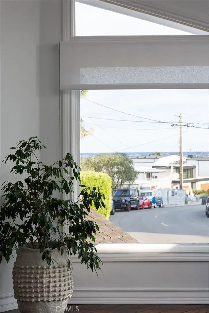 212 Kings Pl, Newport Beach, CA 92663 - #3