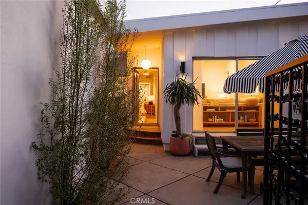 275 Cecil Place, Costa Mesa, CA 92627