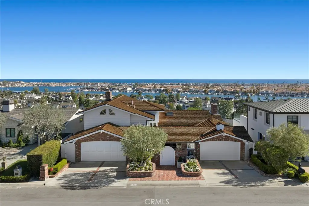 701 Kings Road, Newport Beach, CA 92663 - #1