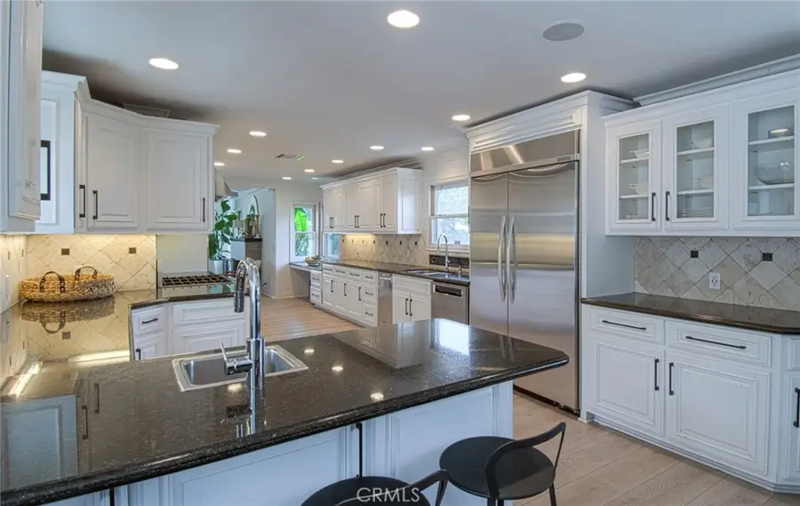 501 Aliso Ave., Newport Beach, CA 92663 - #2