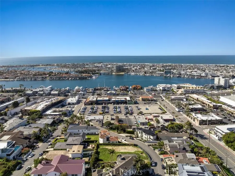 230 Ocean View Avenue, Newport Beach, CA 92663 - #3