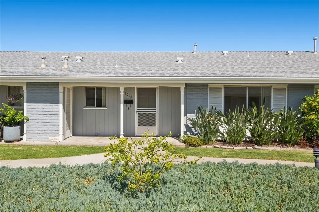 1204 E 1st Street, Tustin, CA 92780 - #1