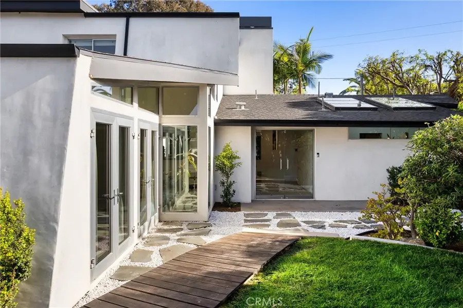 341 Vista Baya, Costa Mesa, CA 92627 - #3