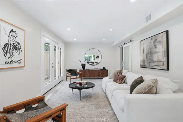 2413 Venier, Costa Mesa, CA 92627