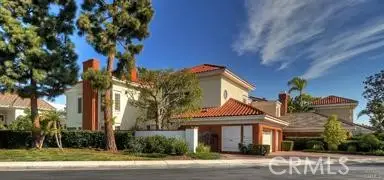 2 Belcourt, Newport Beach, CA 92660