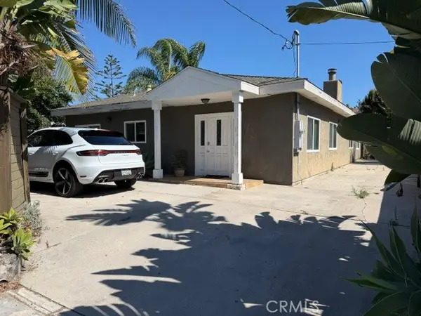 395 Victoria, Costa Mesa, CA 92627