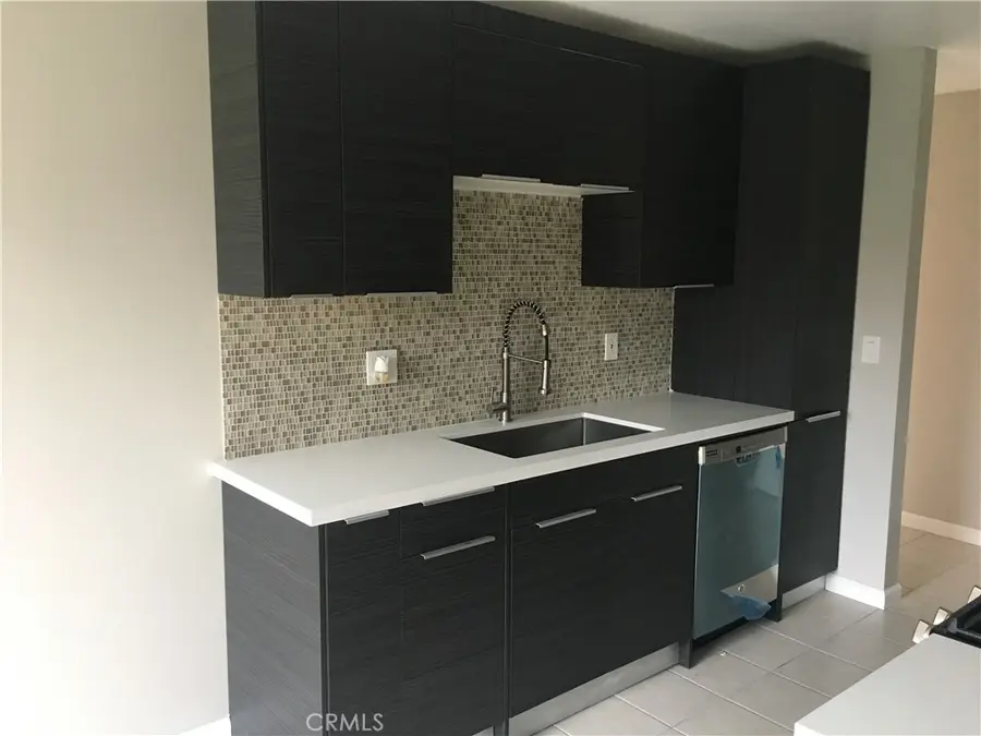 700 W La Veta Avenue #G8, Orange, CA 92868 - #3