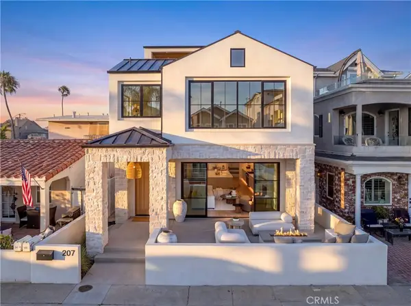 207 43rd Street, Newport Beach, CA 92663