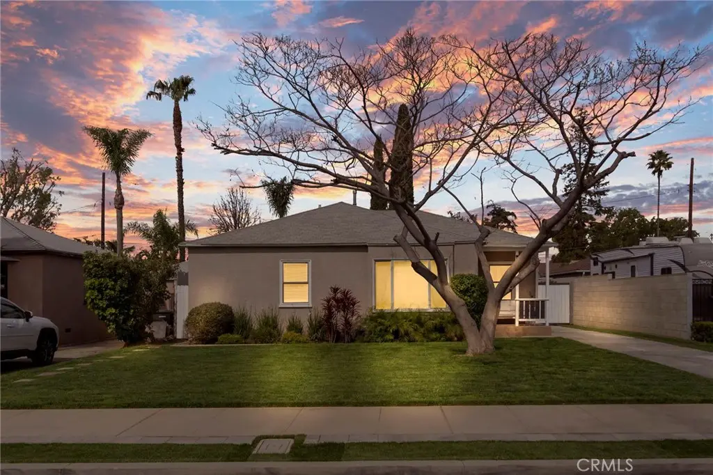 1127 Acacia, Orange, CA 92868 - #1