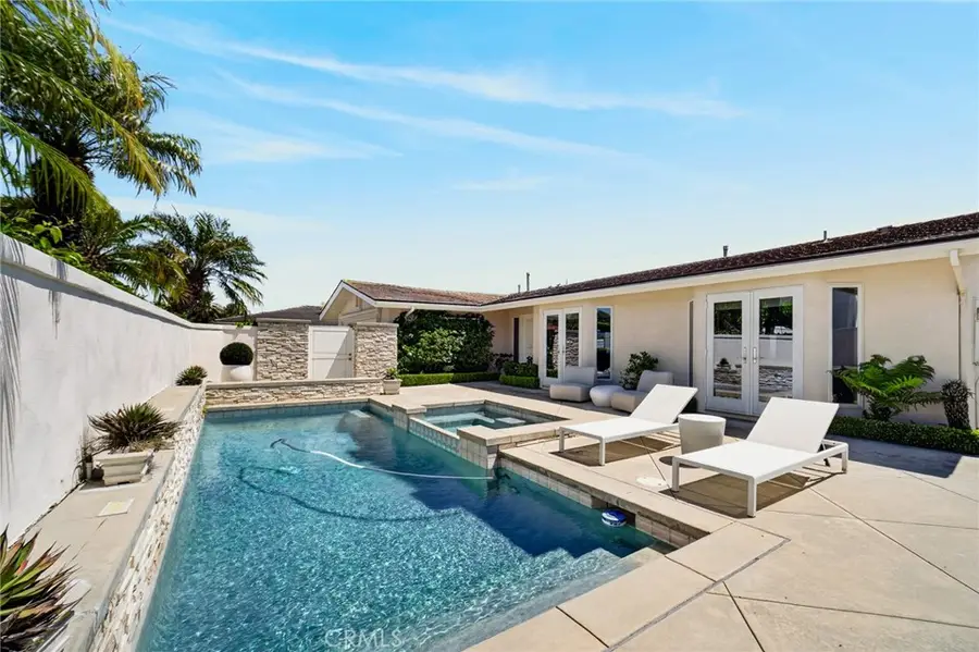 4807 Surrey Drive, Corona Del Mar, CA 92625 - #3