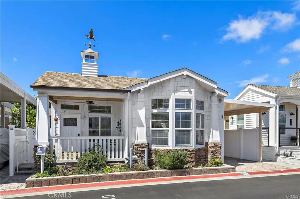 252 Mayflower, Newport Beach, CA 92660 - #1