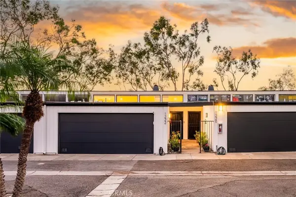 1222 Las Arenas Way #23, Costa Mesa, CA 92627