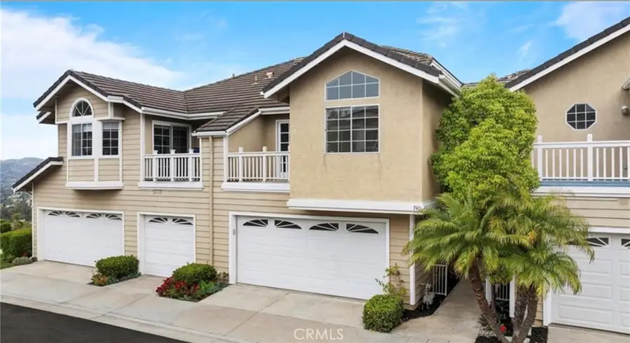 740 S Crown Pointe, Anaheim, CA 92807 - #2