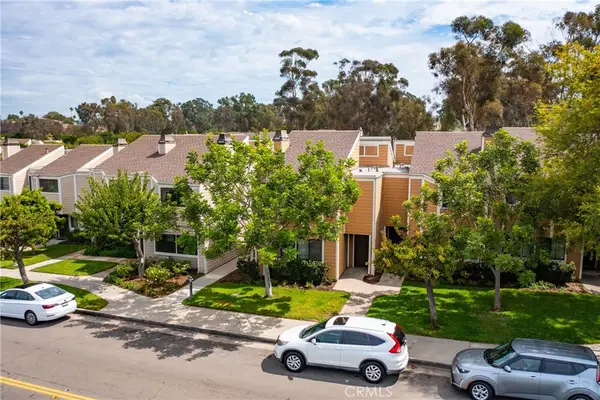 31 Seabird Court, Newport Beach, CA 92663