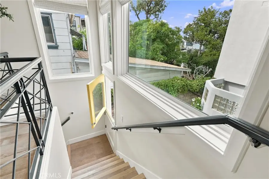 502 Fernleaf Avenue #2, Corona Del Mar, CA 92625 - #3