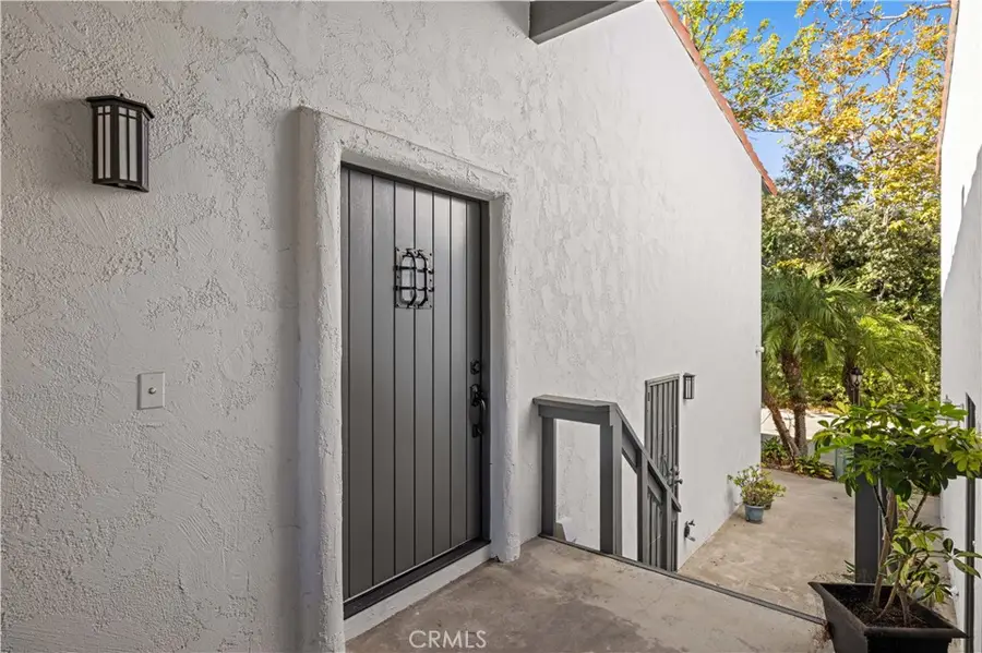 2333 Vista Huerta, Newport Beach, CA 92660 - #3