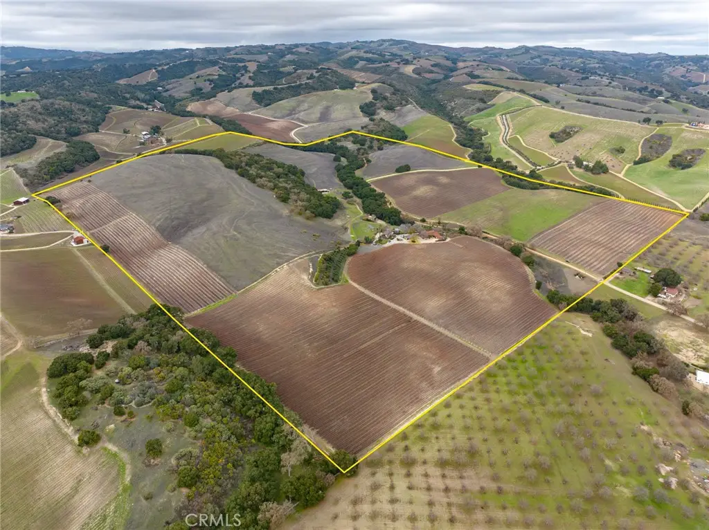 2135 Live Oak Rd, Paso Robles, CA 93446 - Image #1