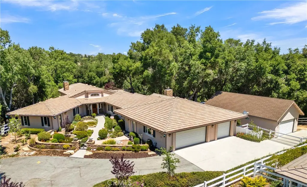 117 Frontier Way, Templeton, CA 93465 - Image #1