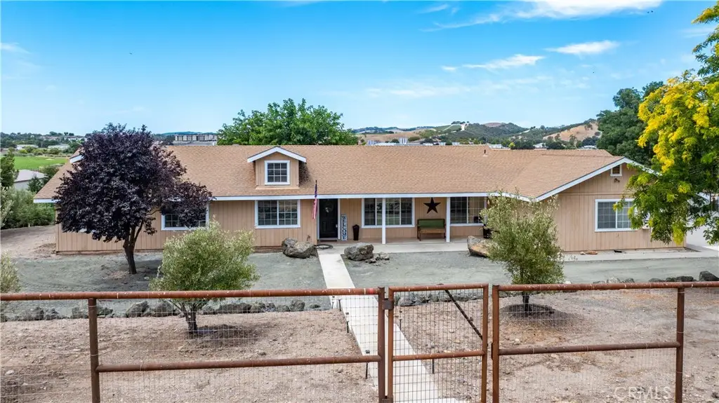 1375 Santa Ysabel Avenue, Paso Robles, CA 93446 - #1