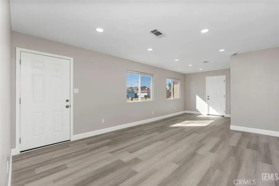 2612 Van Buren Place, Bakersfield, CA 93314 - Image #3