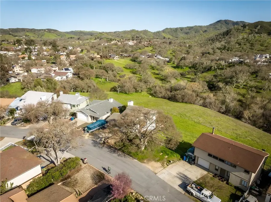 5042 Meadow Lark Lane, Paso Robles, CA 93446 - Image #2