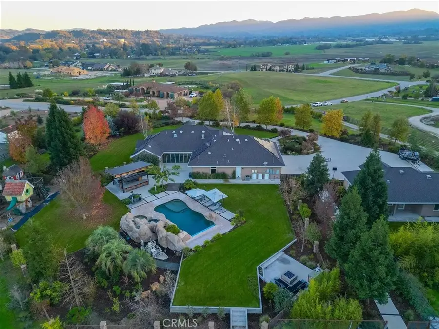 9235 N Forty, Atascadero, CA 93422 - Image #2