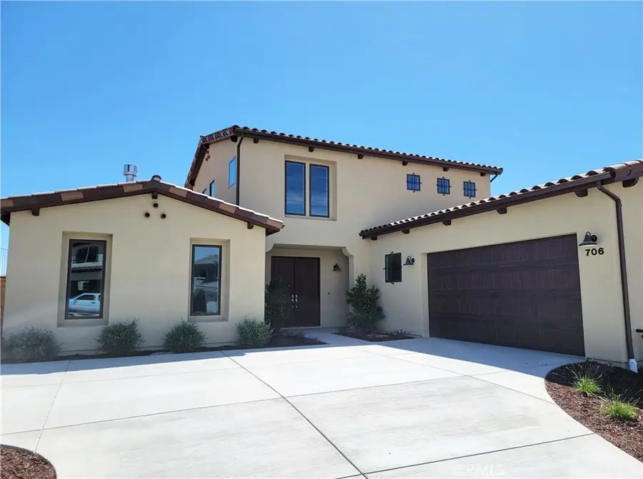 706 Manor Lane, Paso Robles, CA 93446 - #2