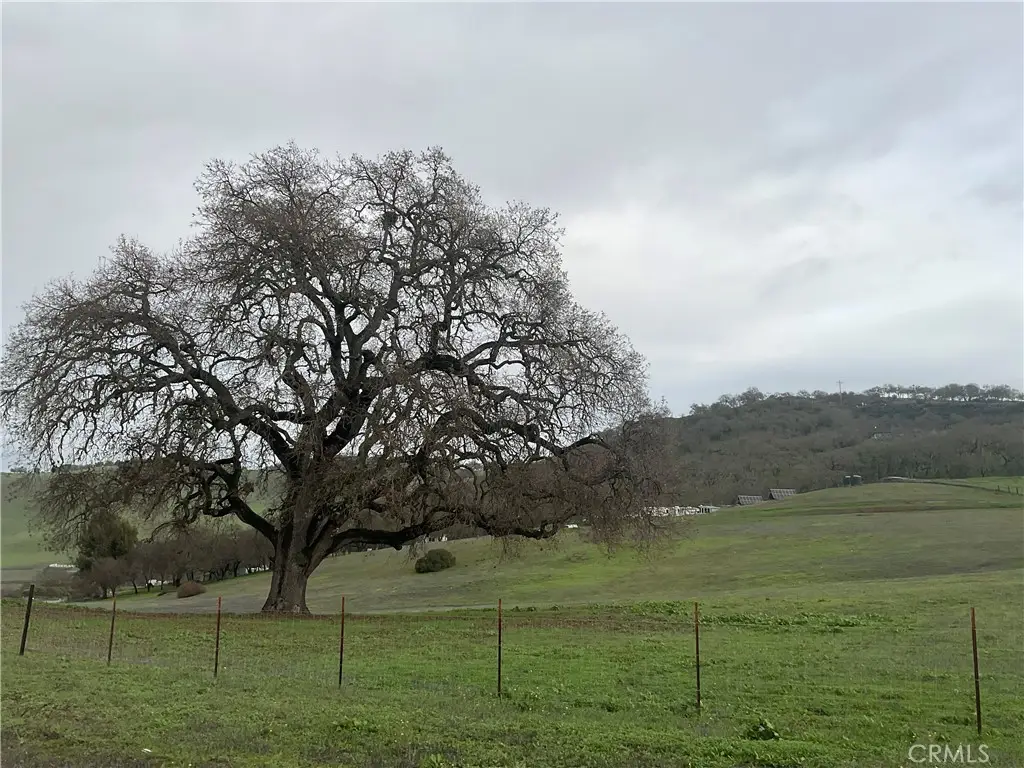 21 Interlake Road, Bradley, CA 93426 - #1