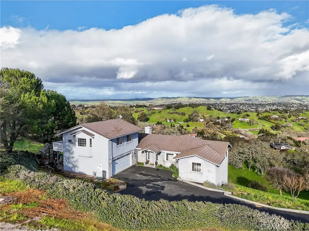 11200 Santa Ana Road, Atascadero, CA 93422 - #1