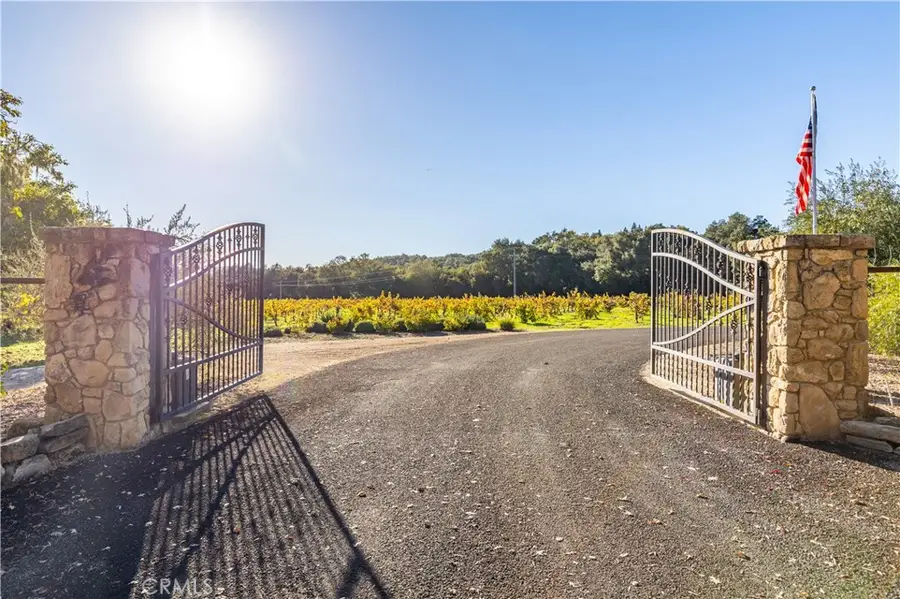 1545 Willow Creek, Paso Robles, CA 93446 - #2