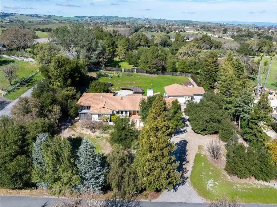 325 Conover Lane, Templeton, CA 93465 - #3